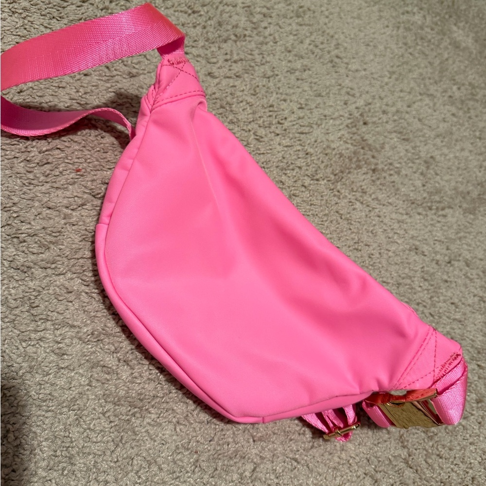 stoney clover lane fanny pack flamingo - Picture 3 of 5